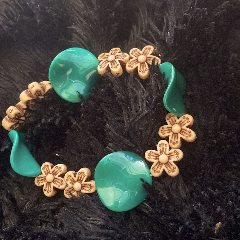 Bracelet